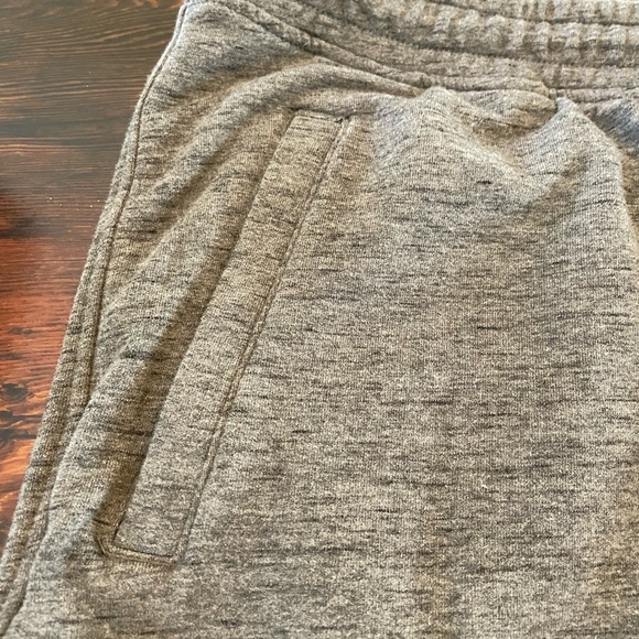 American Eagle Men's Good Vibes Grey Joggers size XL - Picture 8 of 8